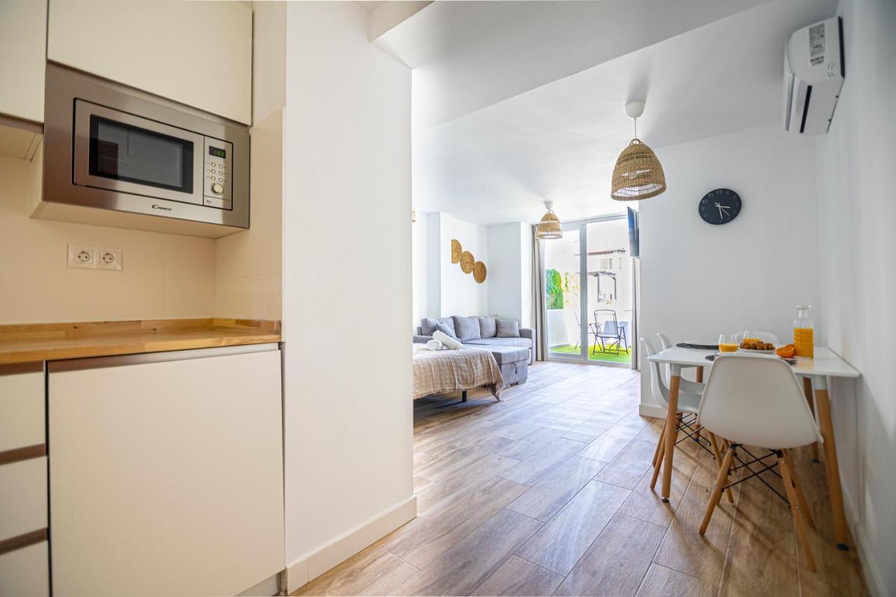 Sunstay Loft Puerto Marina בנאלמדנה מראה חיצוני תמונה