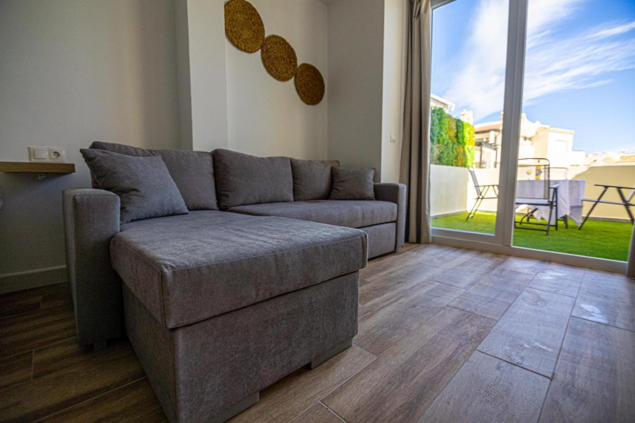 Sunstay Loft Puerto Marina בנאלמדנה מראה חיצוני תמונה